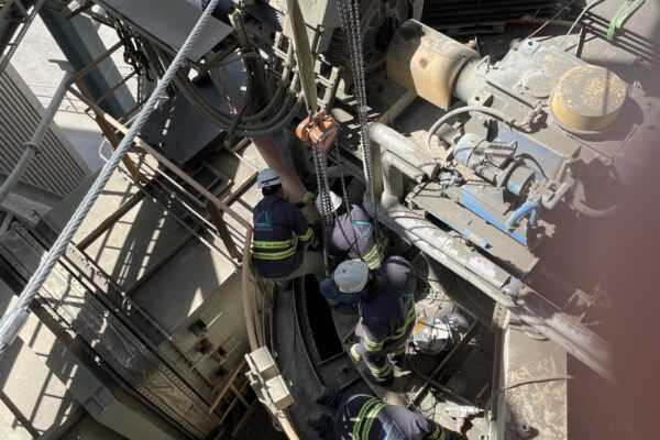 Dynamic Separator Guide Vanes in Cement Mill-2 Dynamic Separator Guide Vanes in Cement Mill